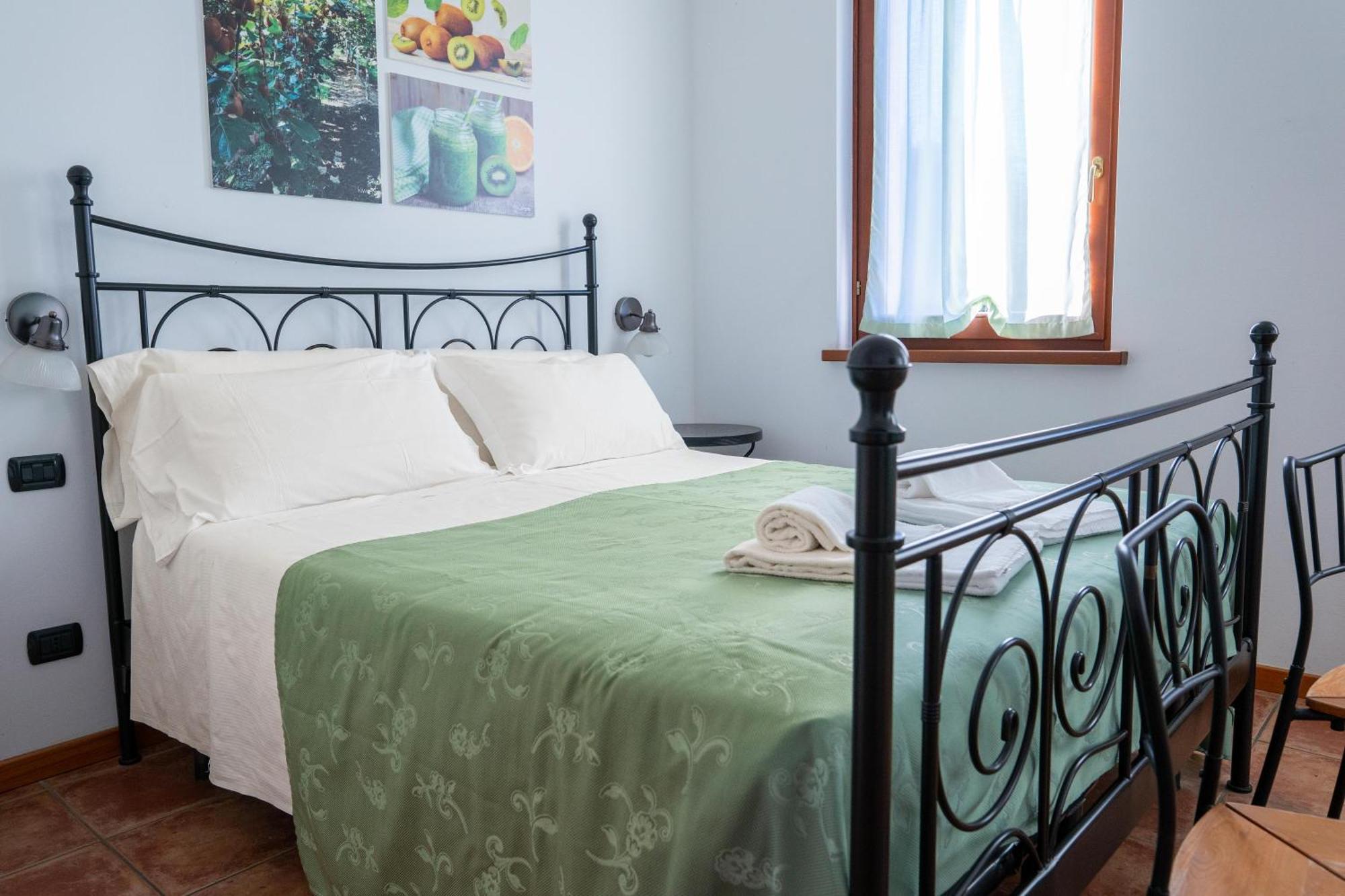Agriturismo Il Giardino Degli Ulivi Lazise Kültér fotó